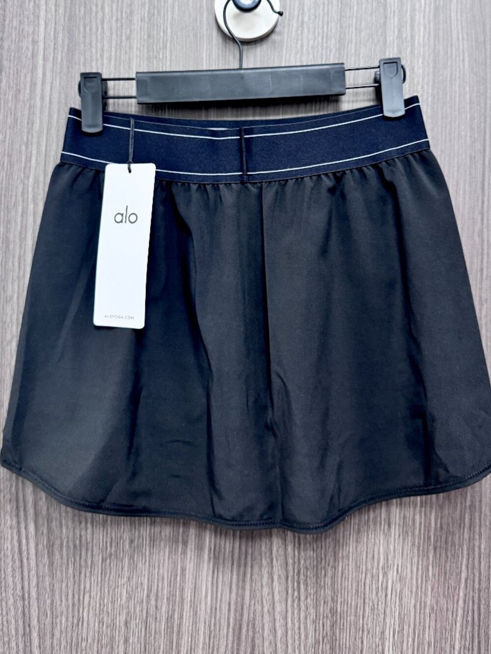 ✨Alo Yoga Match Point Tennis Skirt Black NWT😘Commute/Vacation short Skirt - Picture 3 of 8